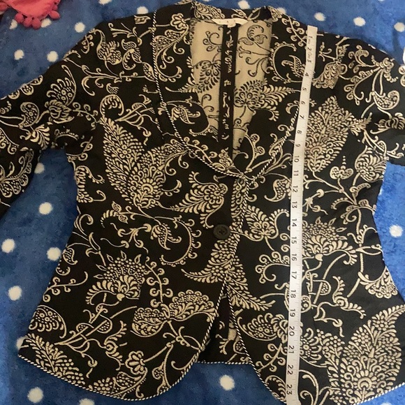 Beautifully fitted Cabi jacket - size 8 - Picture 12 of 13